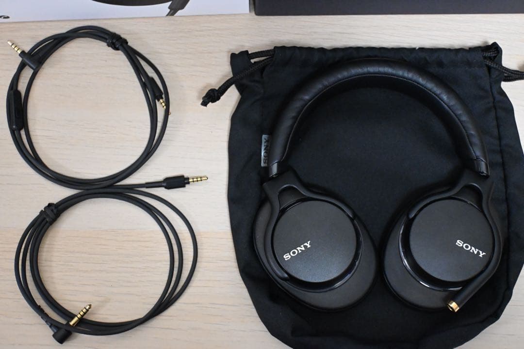 かつぅー　美品　SONY MDR-1AM2 ヘッドホン