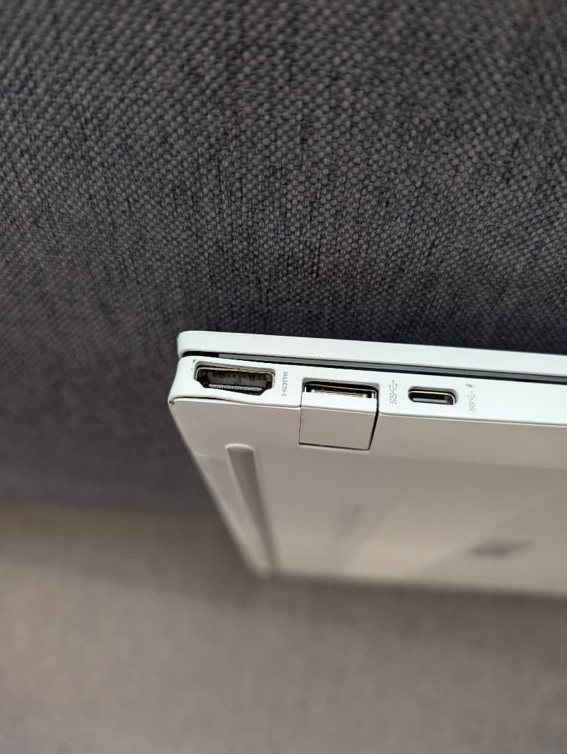 HP Pavilion Aero 13-be 2023年 セラミックホワイト