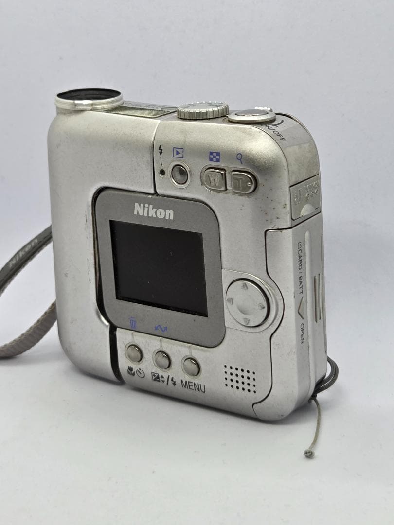 【ジャンク】ニコン Nikon COOLPIX SQ コンパクトデジタルカメラ