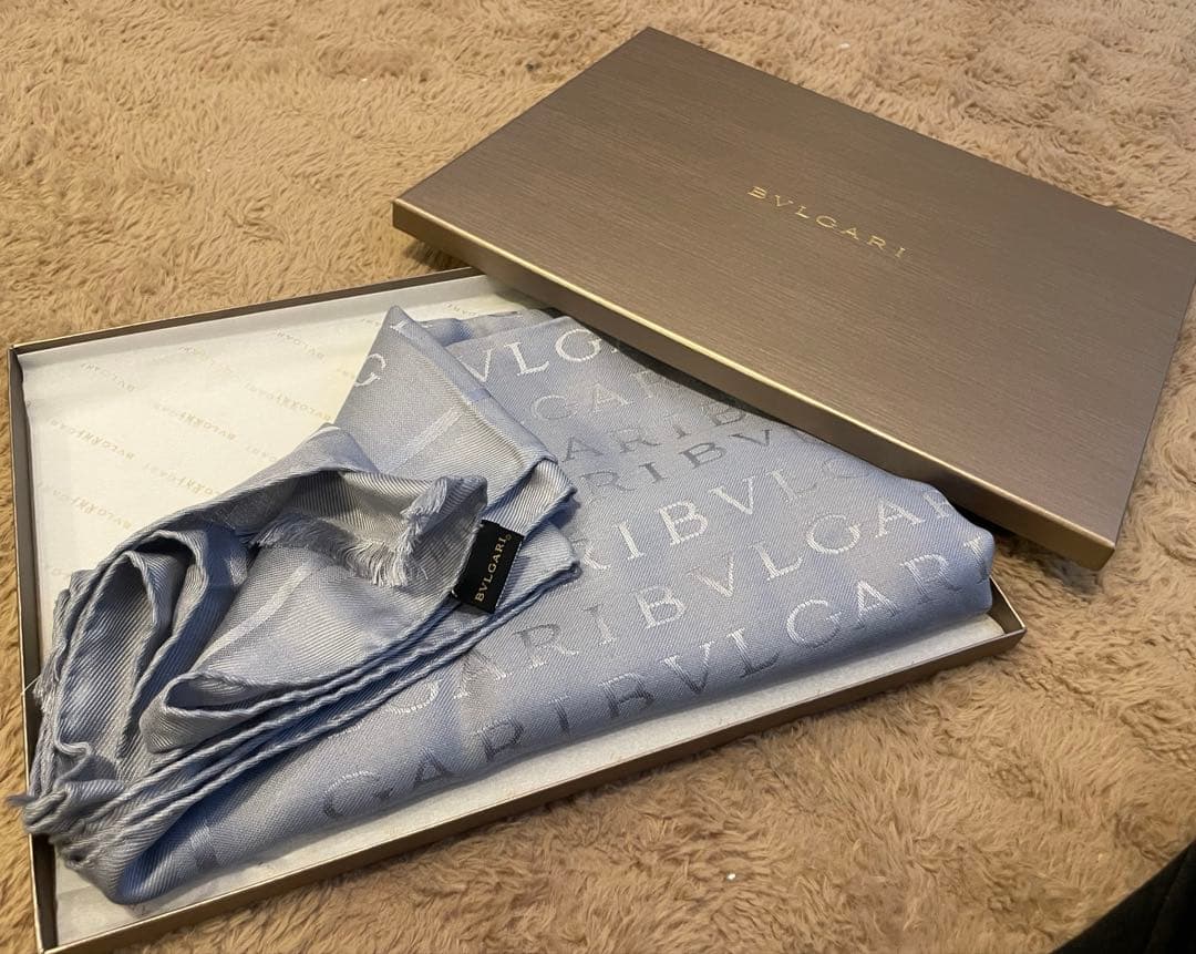 BVLGARI シルク ストール ライトブルー 箱付き
