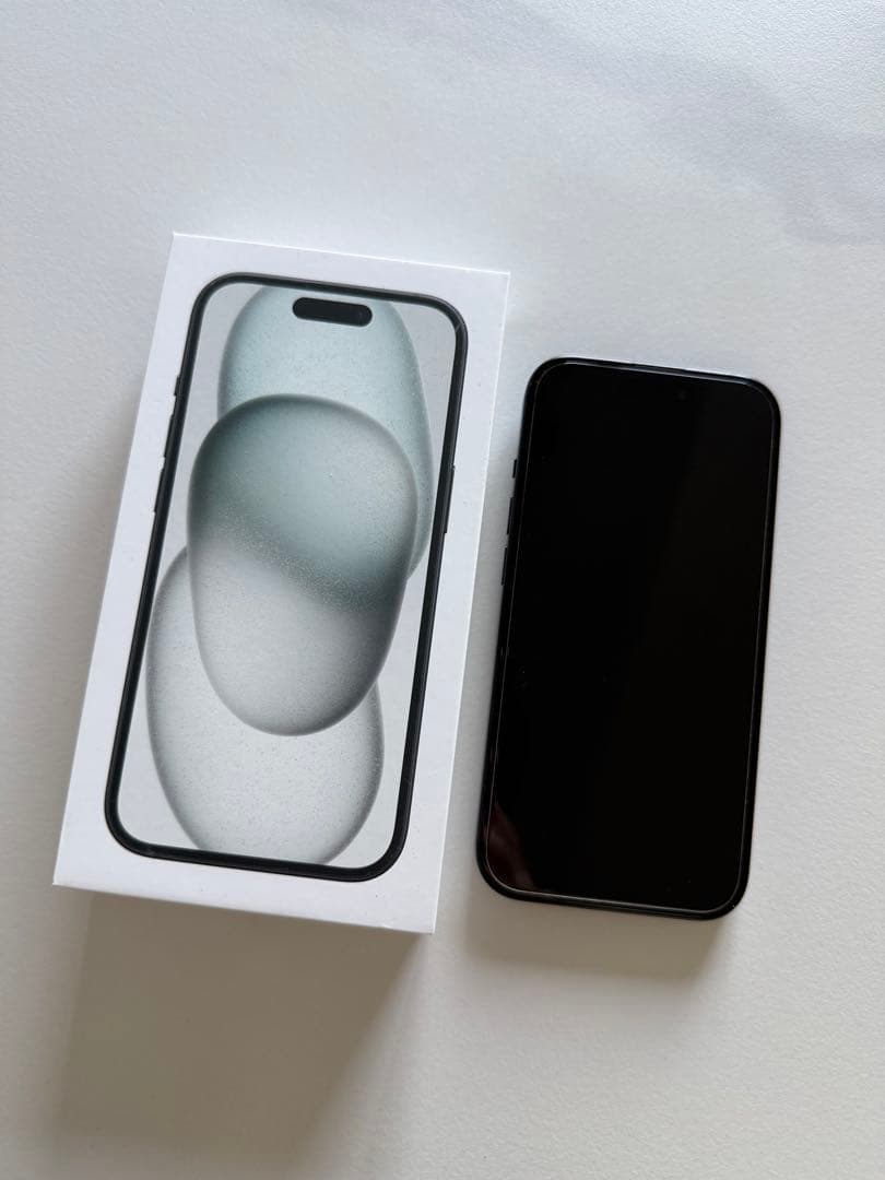 Apple iPhone 15 ブラック 本体 128gb 付属品未使用