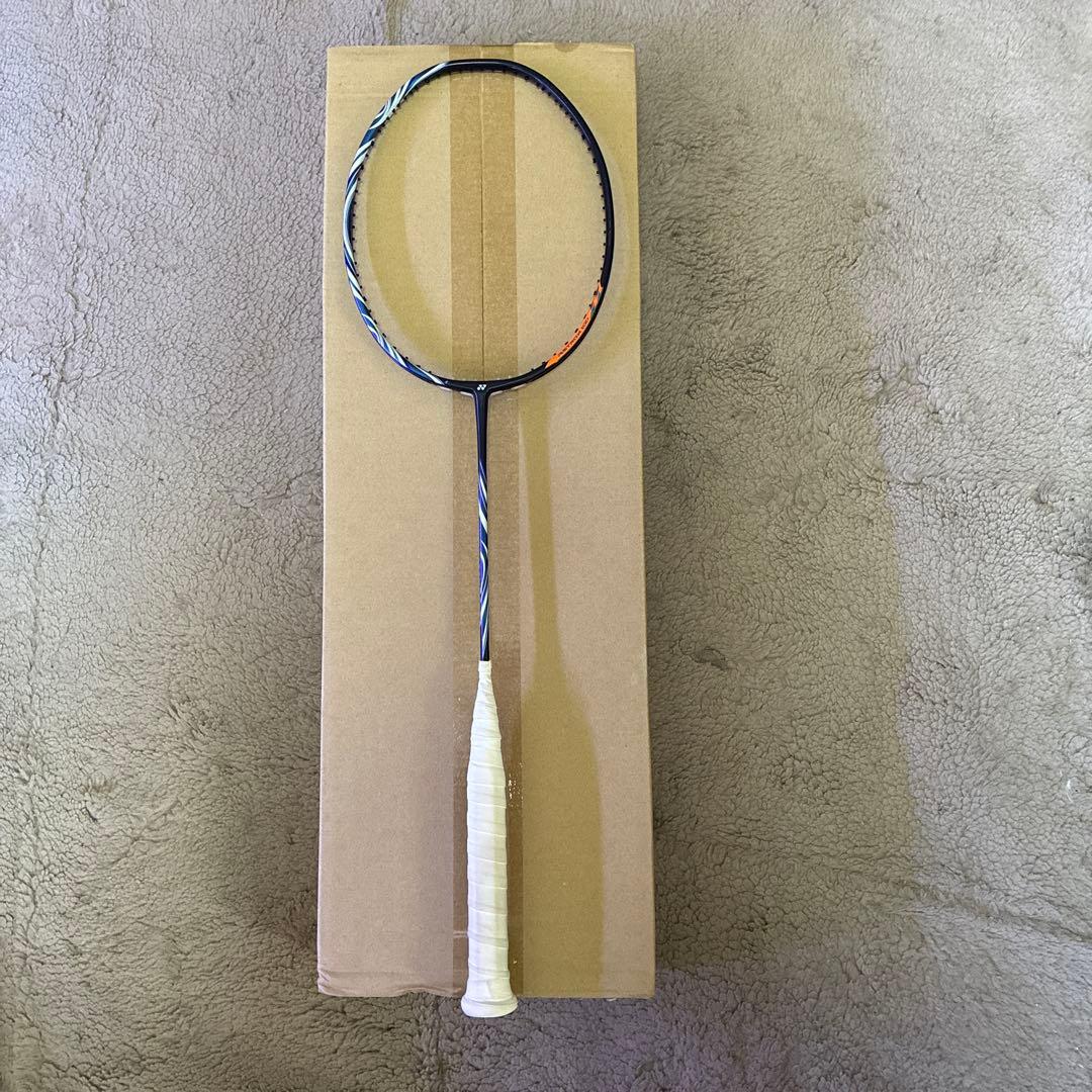 ASTROX 100zz 4ug5 バドミントンラケット アストロクス100zz