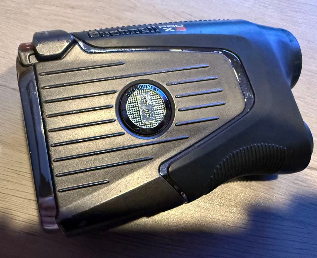 Bushnellのゴルフ用距離計PRO X3