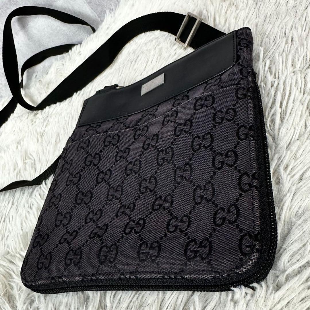 美品 グッチ キャンバス GG ショルダーバッグ 斜め掛け ファスナー ブラック