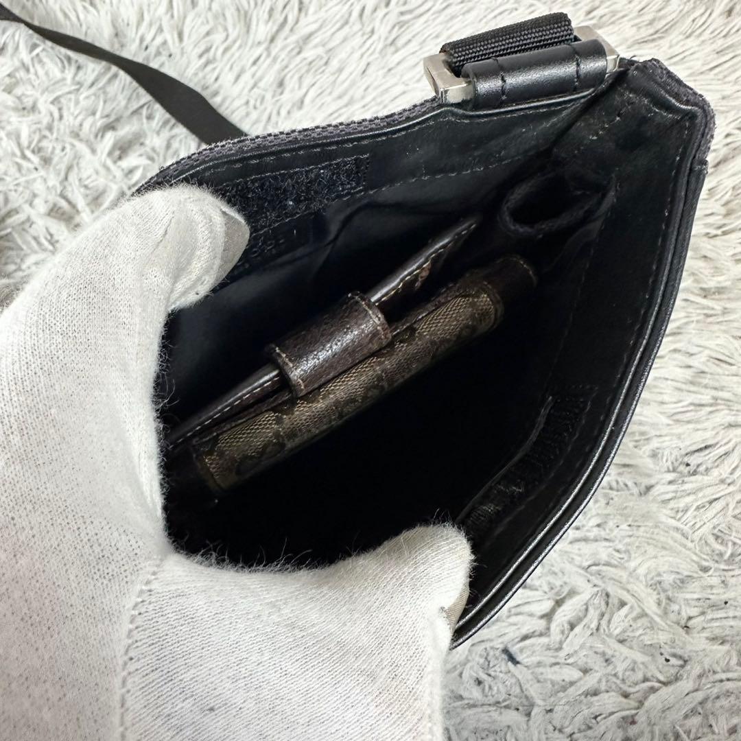 美品 グッチ キャンバス GG ショルダーバッグ 斜め掛け ファスナー ブラック