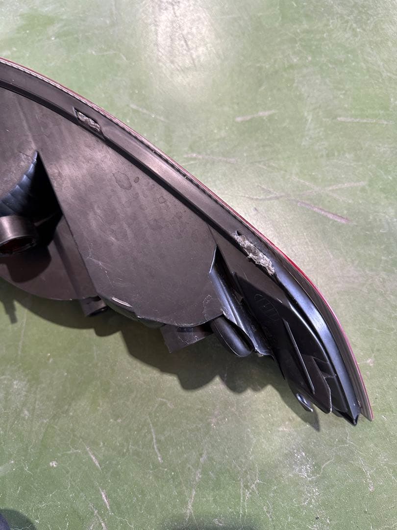 ポルシェ　911 テールランプ　右