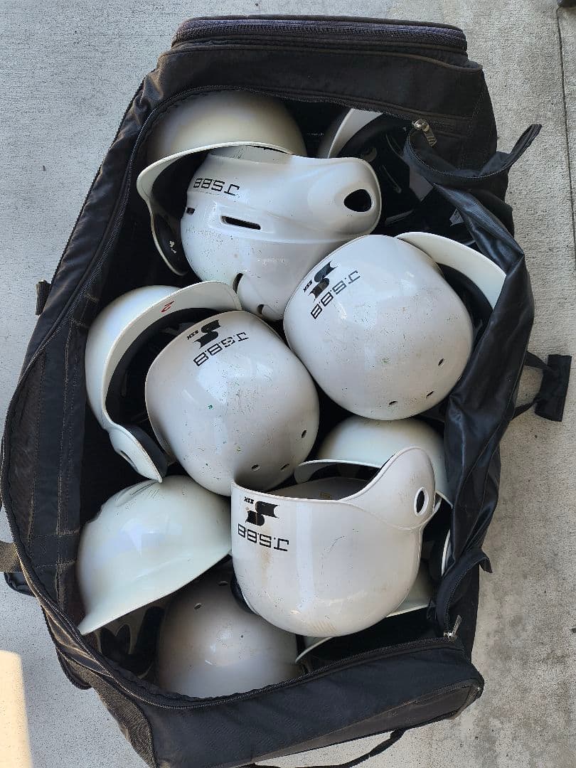 軟式野球 バッター用ヘルメット 希少ホワイト 専用キャスター付バック