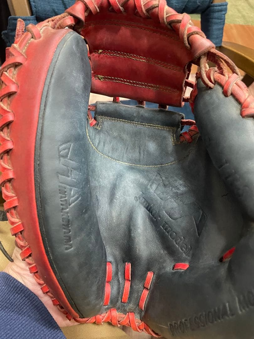 やきにく大好き　ハタケヤマ　軟式　少年用　キャッチャーミット