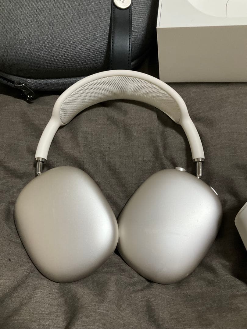 AirPods Max 本体 第二世代　スターライト　イヤーパットなし