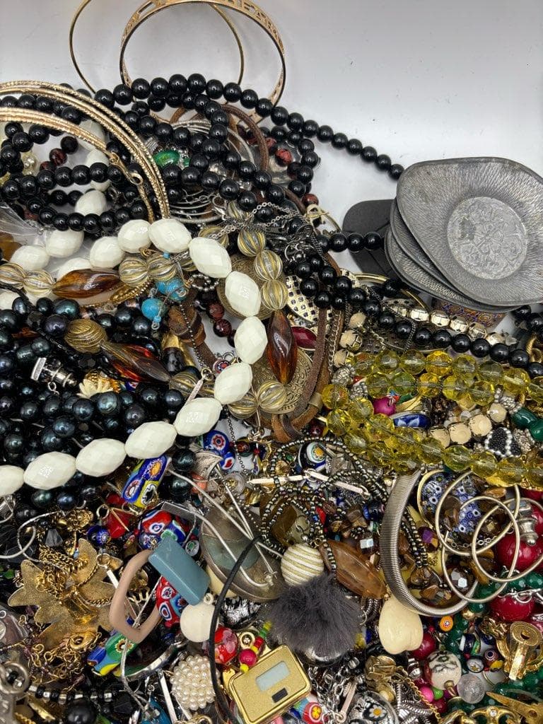 5kg イミテーション　まとめ　アクセサリー　メッキ　パール　お宝　③　遺品