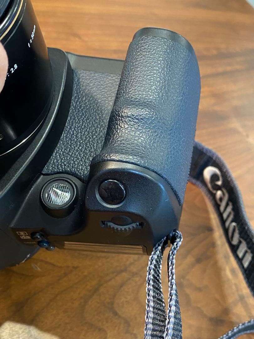 Canon EOS 30D デジタル一眼　シグマ　50ミリ　1:2.8 マクロ