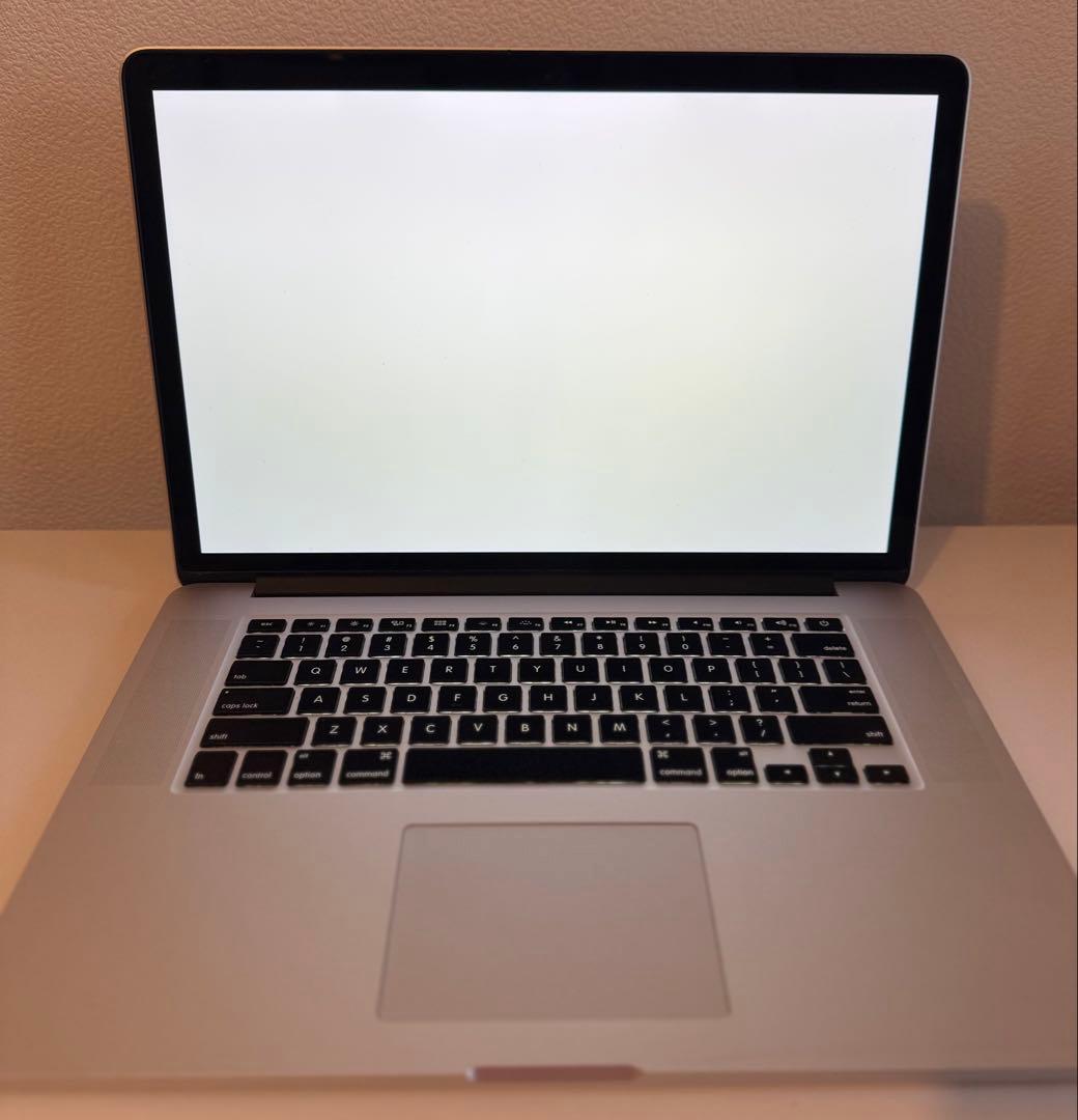 美品 Macbook Pro 2015 15インチ Windows 11 Pro