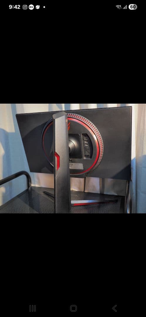 ホワイトPCケース 冷却ファン3基 USBポート4つ