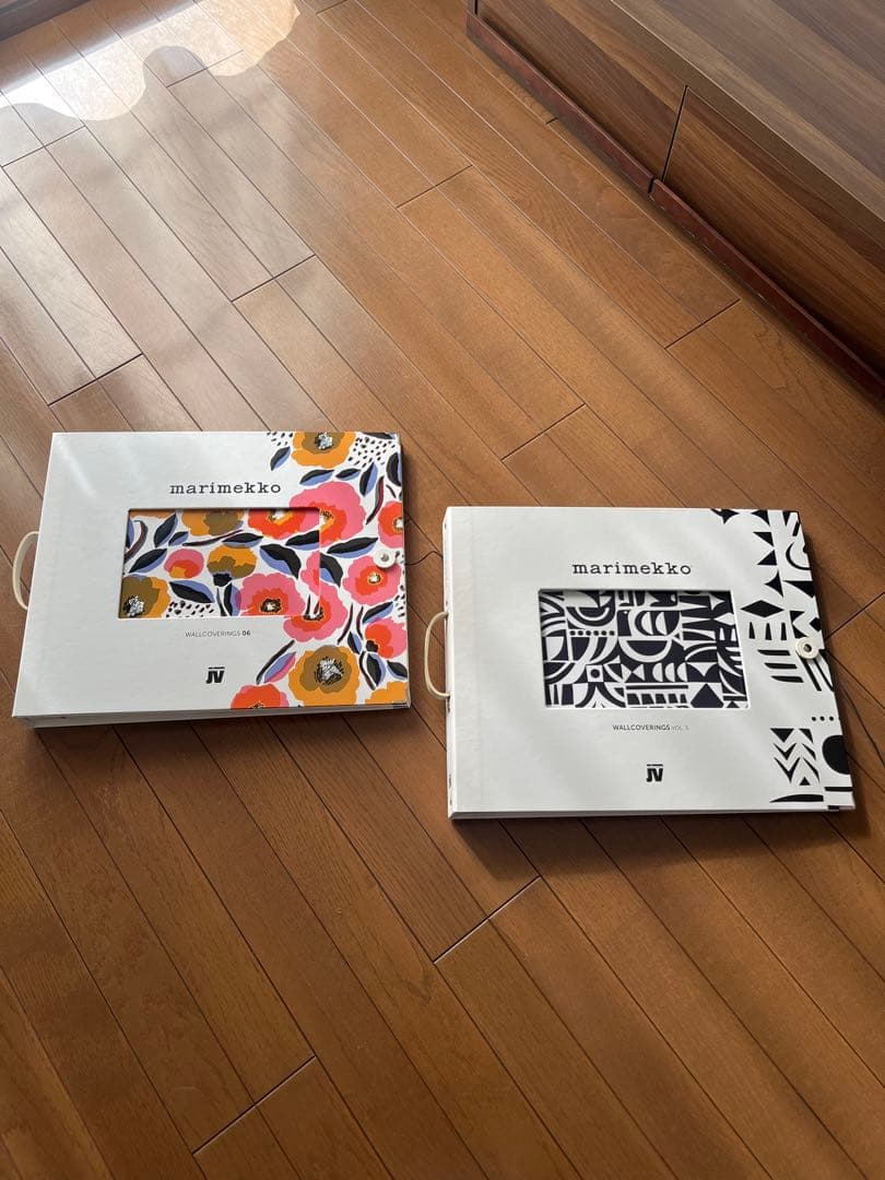 マリメッコ　プケッティ　壁紙　幅53センチ　インディゴ