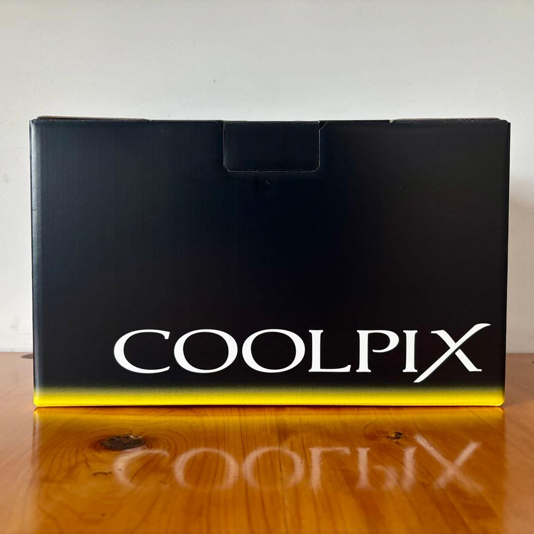 新品未開封 Nikon ニコン COOLPIX P1100 望遠 デジタルカメラ