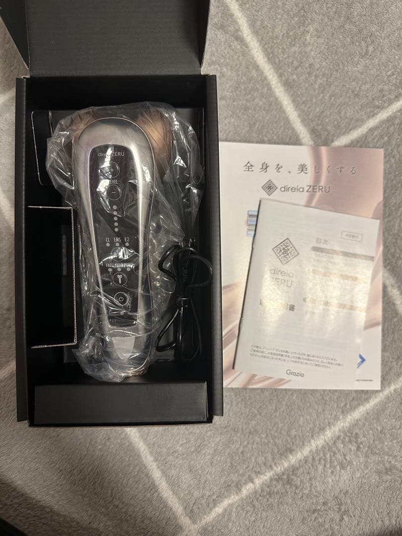 direia ZERU （ディレイア ゼル）美顔器