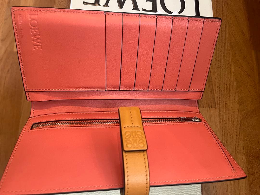 LOEWE ロエベ バーティカルウォレット　長財布