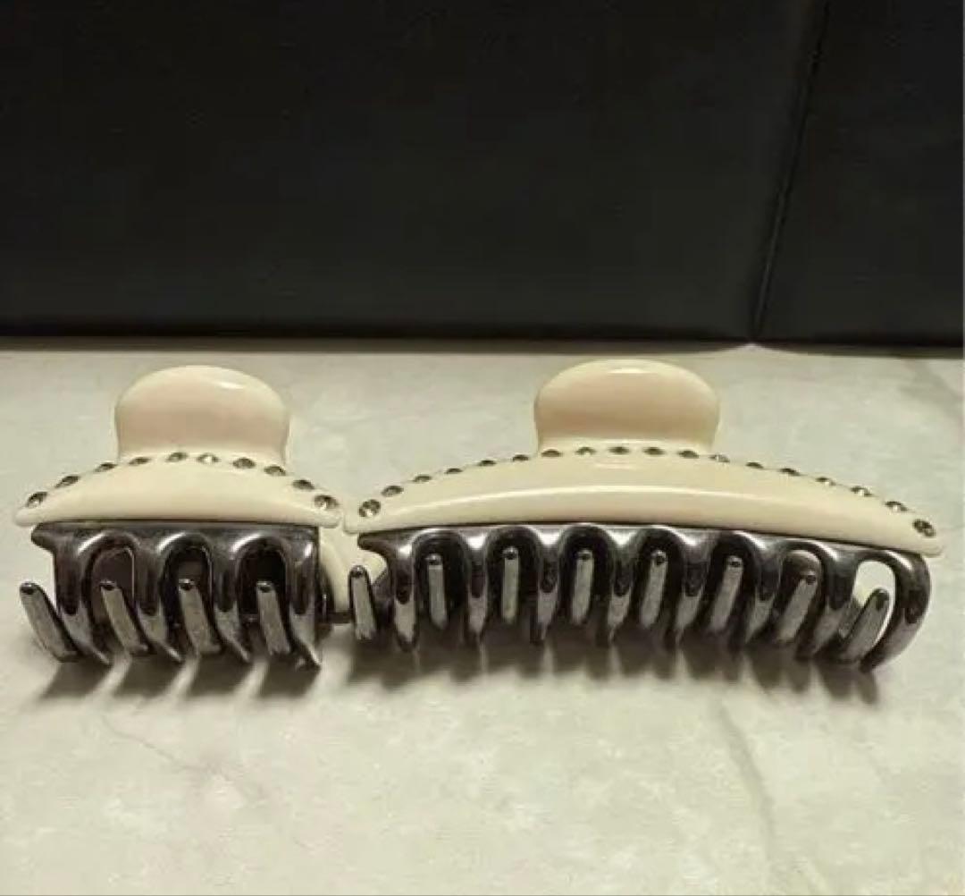 【acca】クイーンホワイトヘアクリップ2個セット