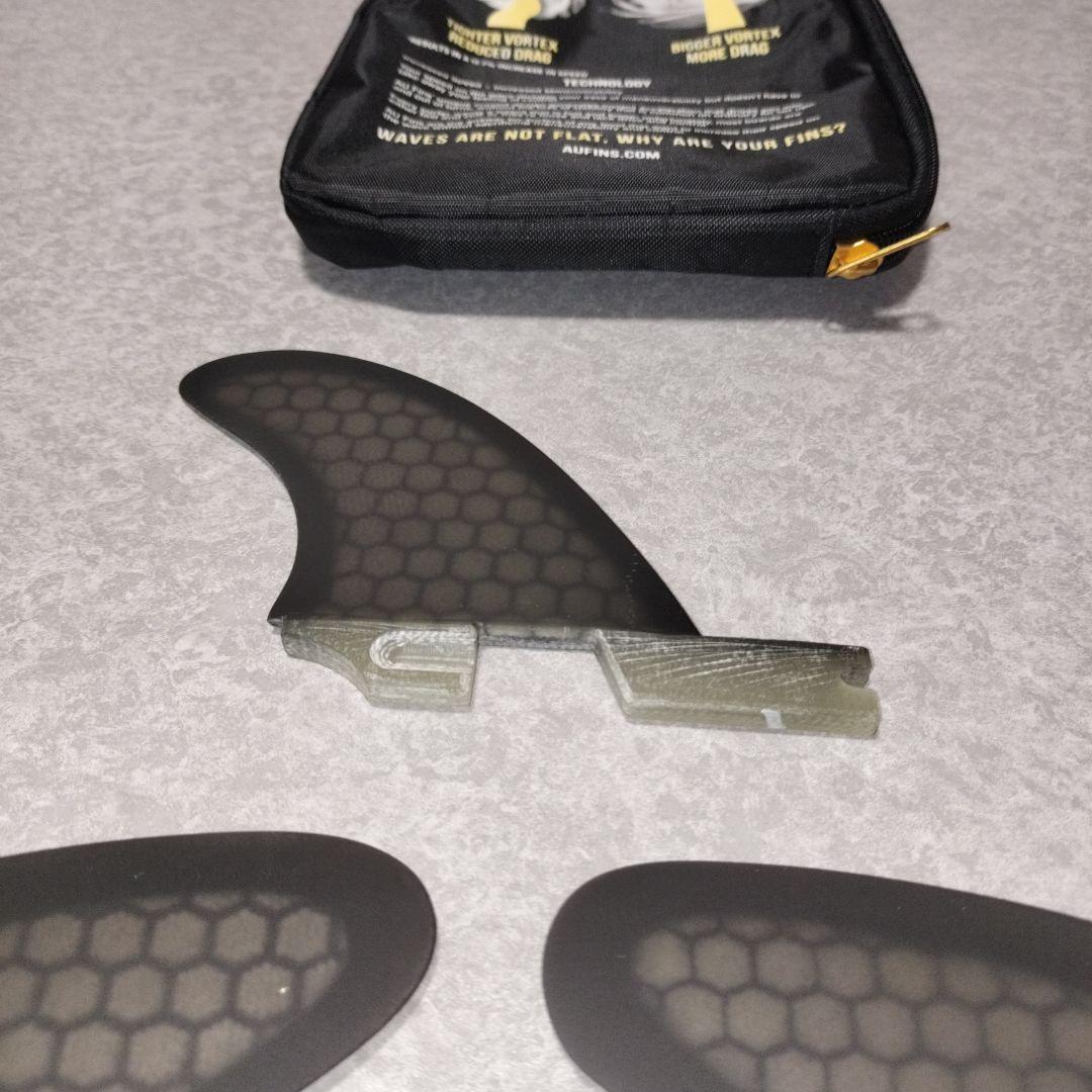 AU FINS KILOS ２＋１ FCS2 ツイン スタビ キール