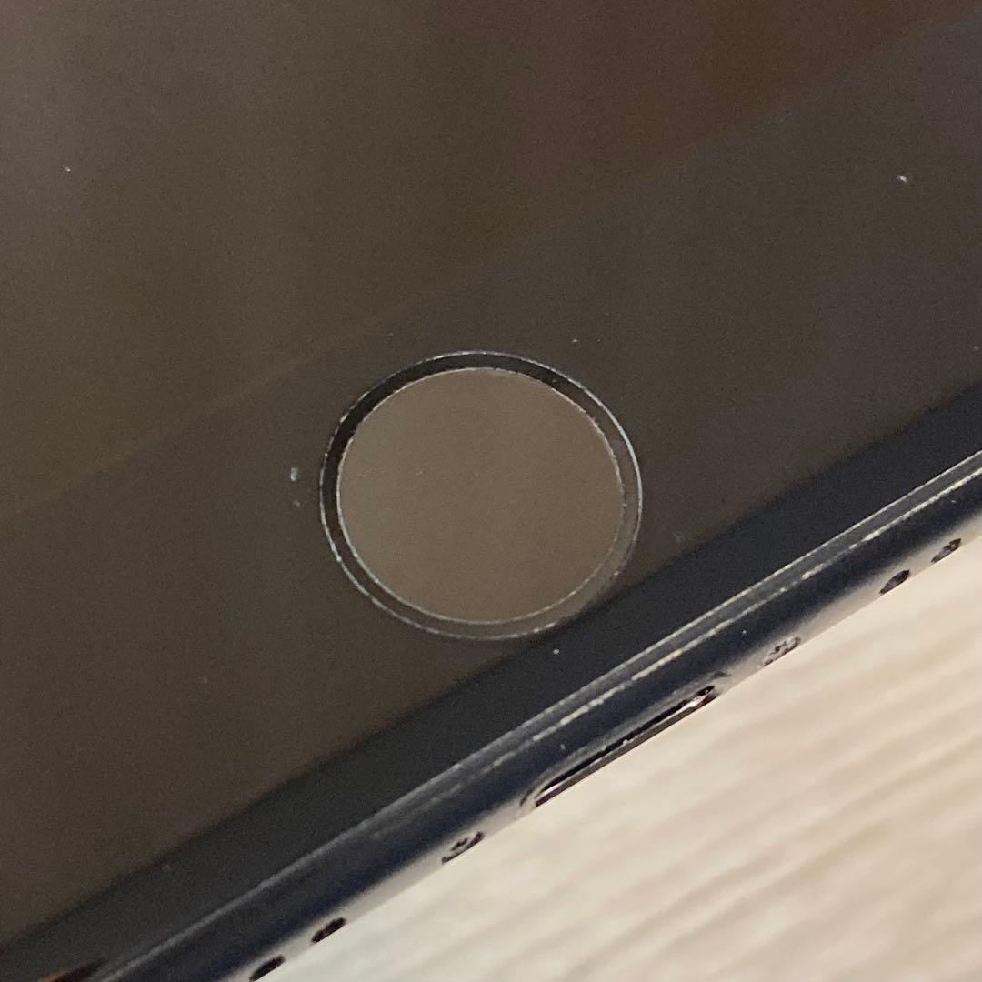 iPhone 7 128GB ブラック　本体　おまけ付き