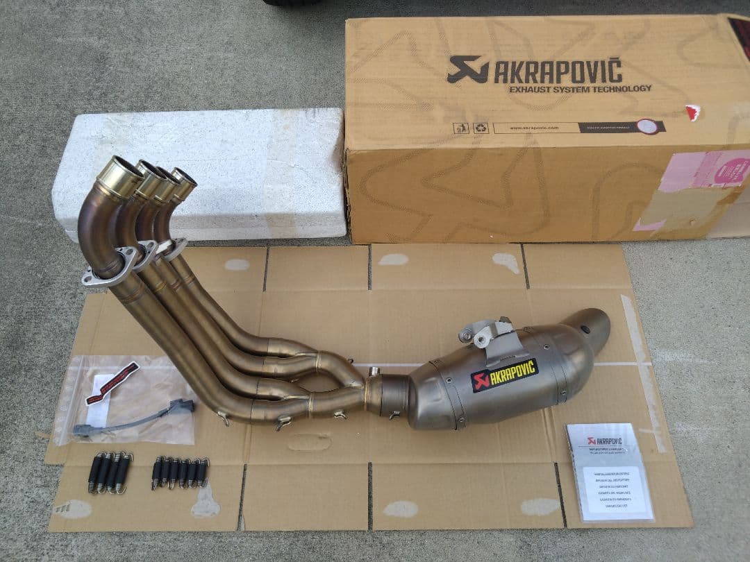 【福徳】AKRAPOVIC　ホンダ　CBR650R　フルエキゾースト