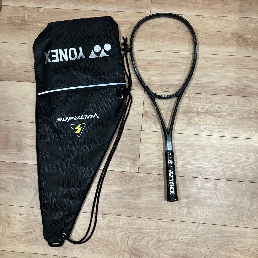ソフトテニスラケット　ボルトレイジ8V