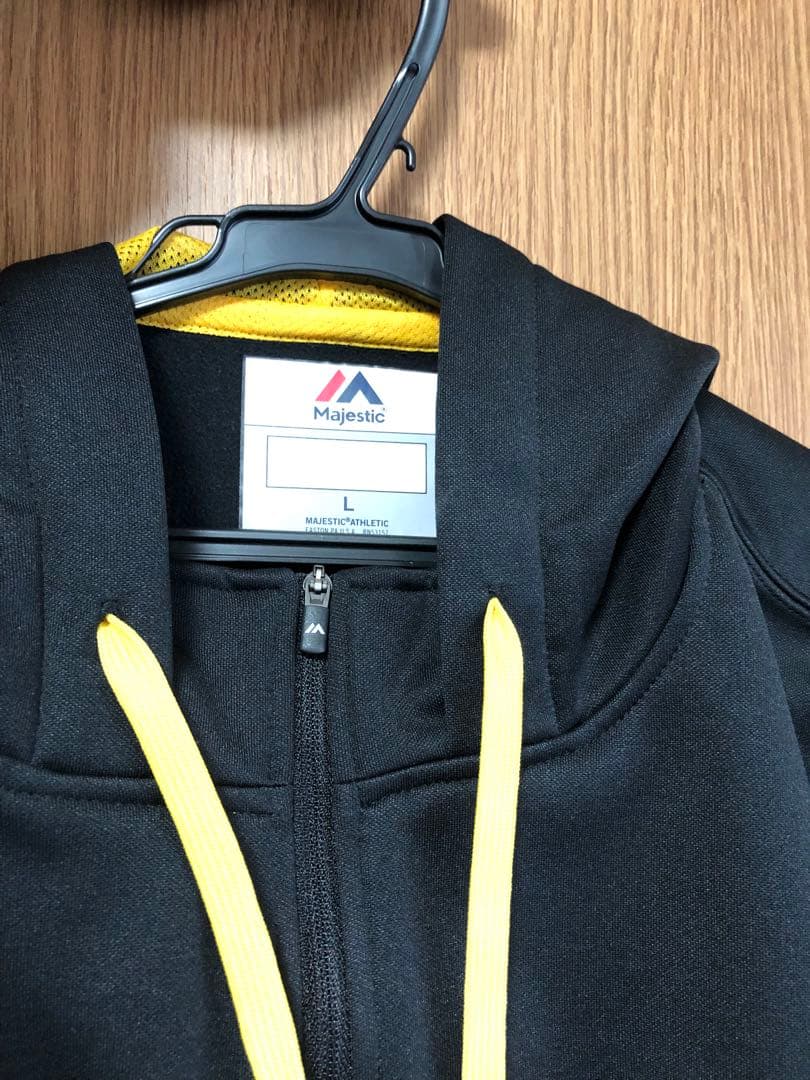 日曜日限定早いもの勝ちセール　ソフトバンクホークス　プロコレパーカー