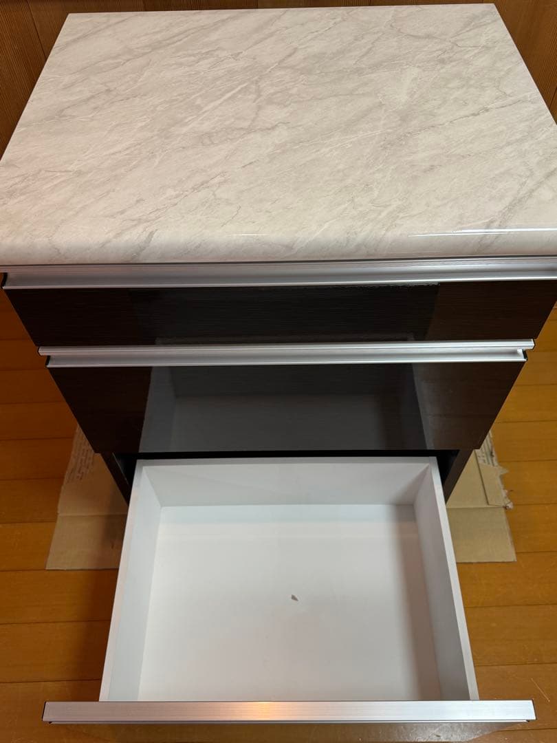 キッチン　サイドボード　カウンター 引き出し3段