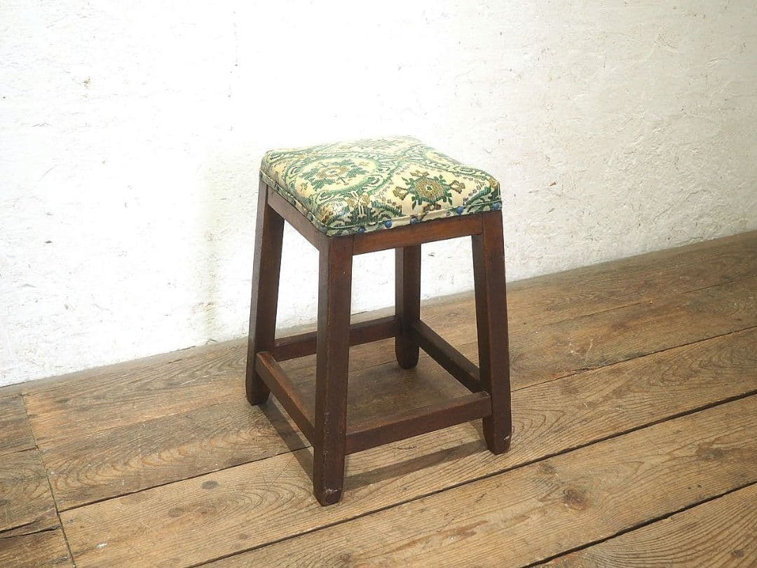 1367 ヴィンテージ　スツール　椅子　イス　チェア　古家具　レトロ　カフェ