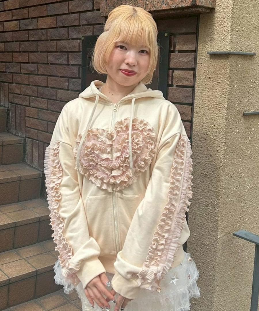 最新作 新品 Candy Stripper HEART FRILL HOODIE