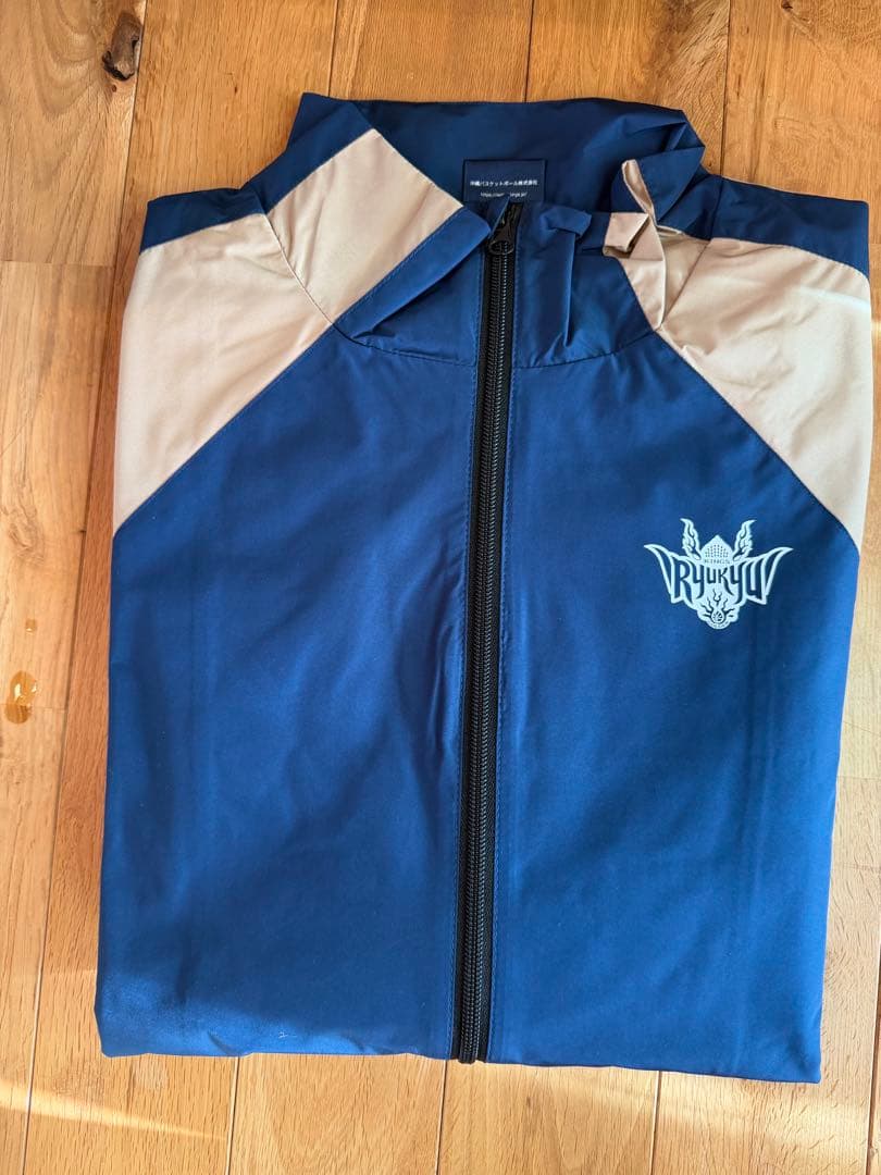 琉球ゴールデンキングス　ナイロンジャケット Lサイズ