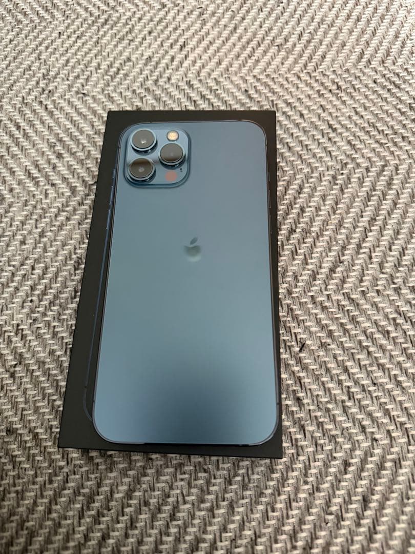 かんな iPhone 12 ProMax（256GB／パシフィックブルー）