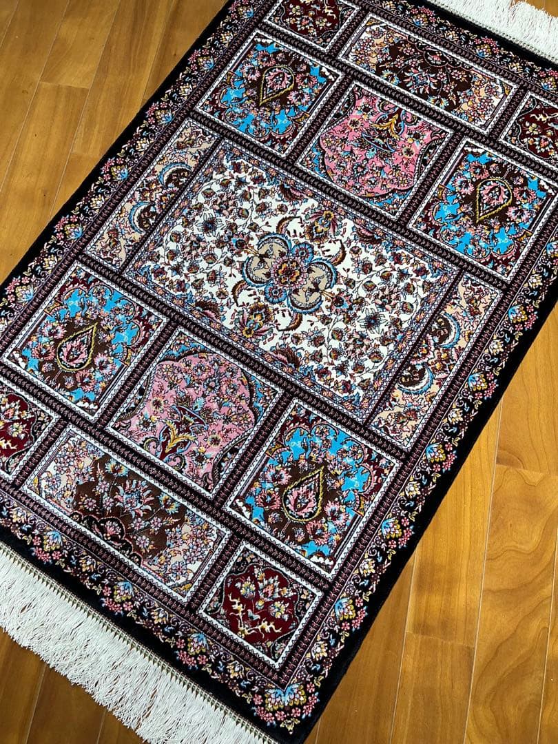 最高級ペルシャ絨毯 シルク イラン産 クム 60×90cm 122万ノット