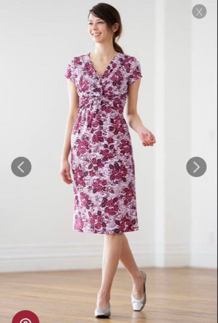 美品　9号　kayme ケイミー　紅ハイビスカス　ツイストワンピ　花柄　ピンク