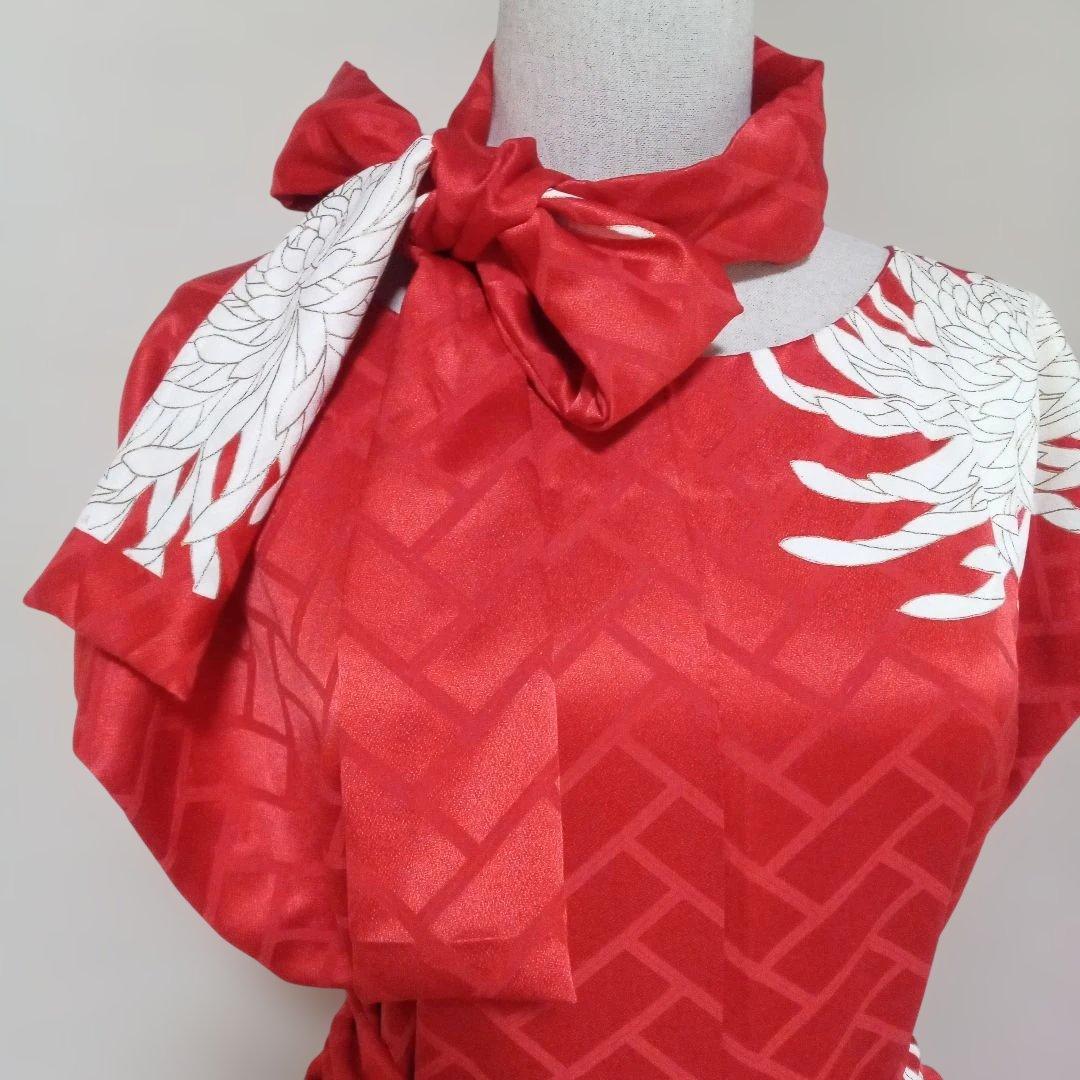 振り袖リメイクドレス　艶やか 赤に白い乱菊　金駒刺繍