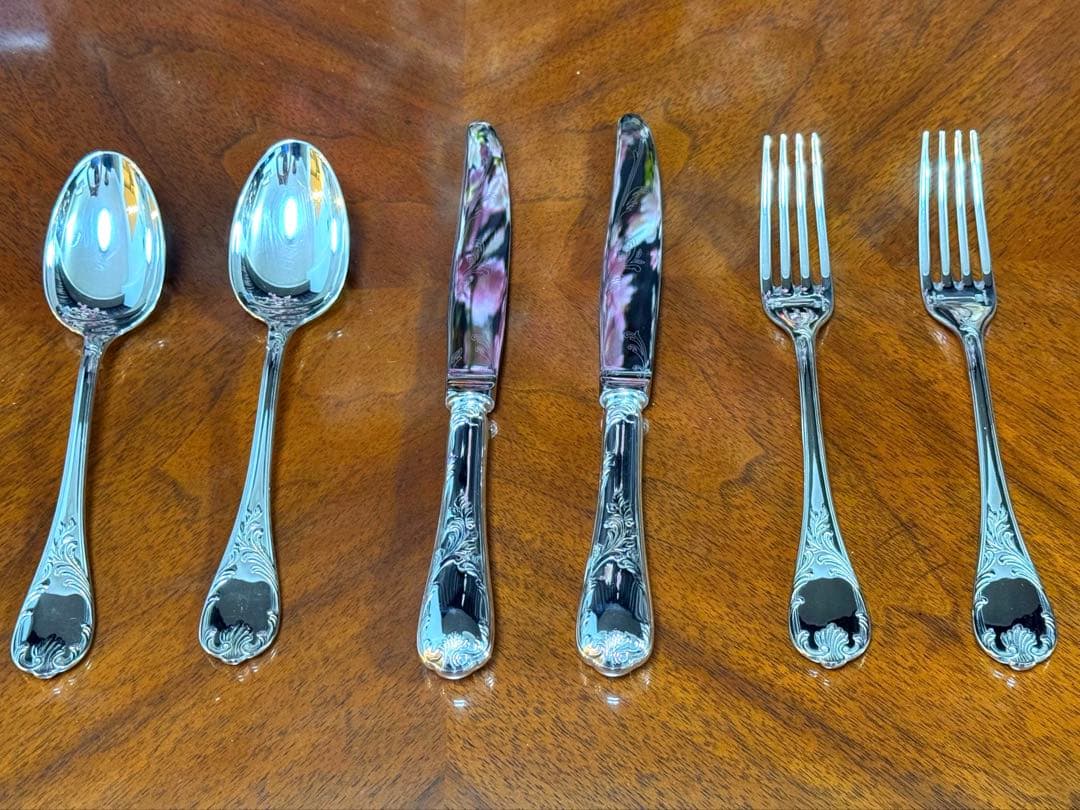 【極美品・レア/マルリー/テーブルサイズ】クリストフル　希少なアカンサス模様入り