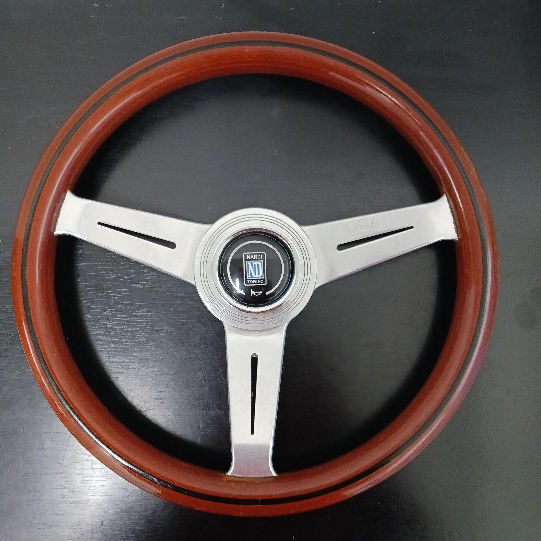 匿名配送　Nardi　クラシック　ホーン付きステアリングハンドル