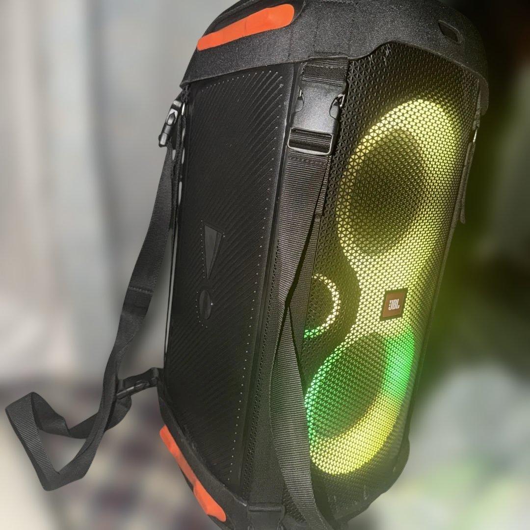 同作確認住みJBL party Box 110本体 傷と破損があります。値下げ◯