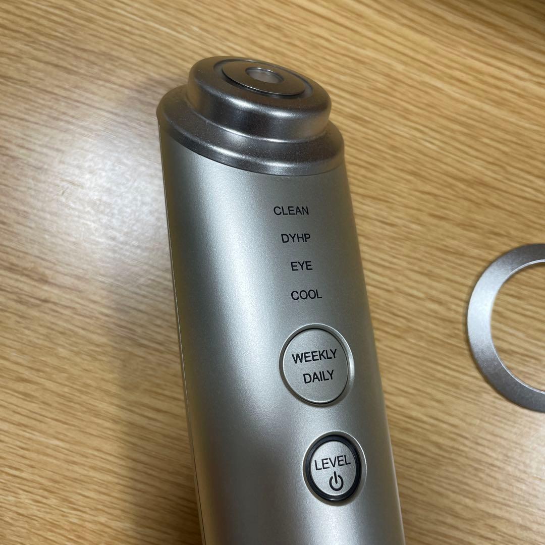 【美品】YA-MAN フォトプラスシャイニー ネオ リフトYJFM18Nゴールド