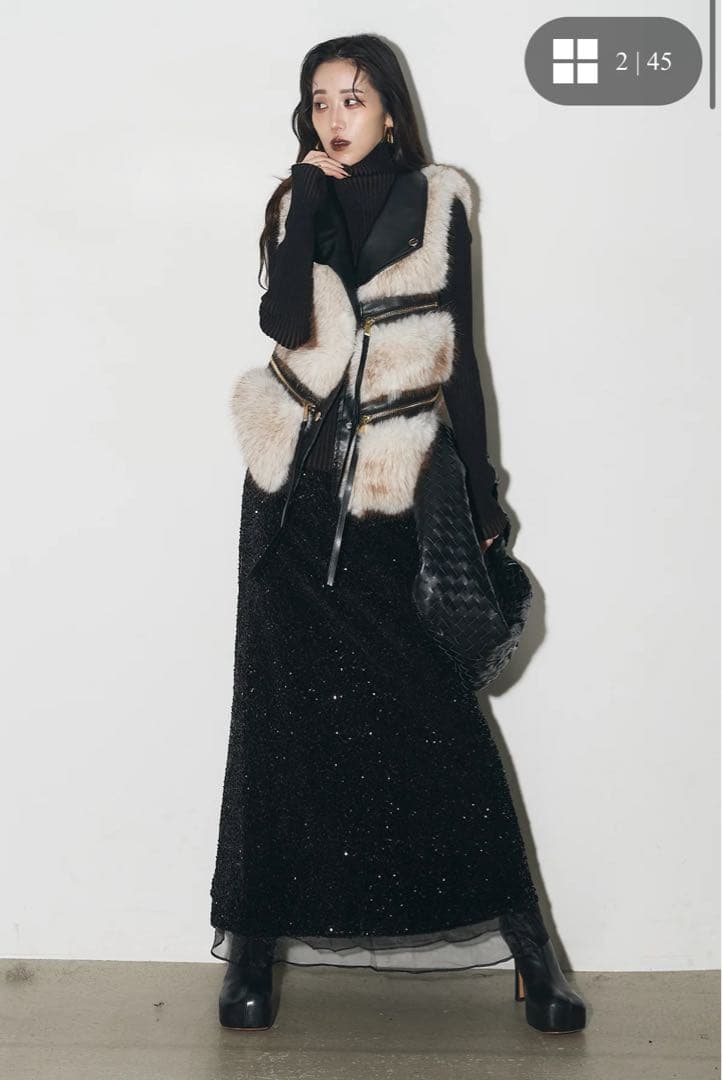 Andrea＆co. フェイクファーライダースベスト＋スパンコールスカート