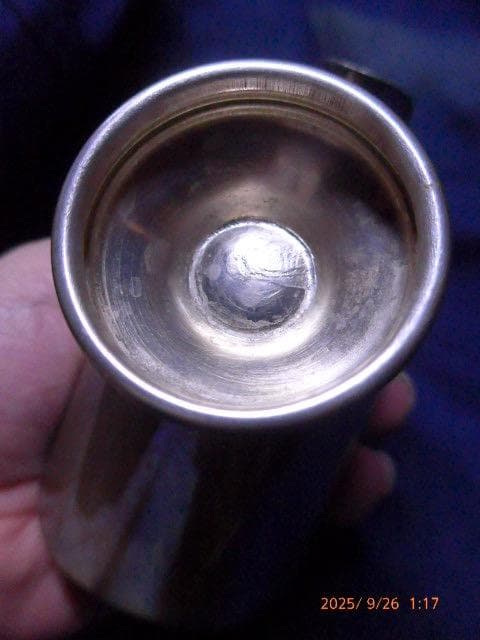 松*風様 美品　クラッシックなアンティーク　銀のシュガースカットルです