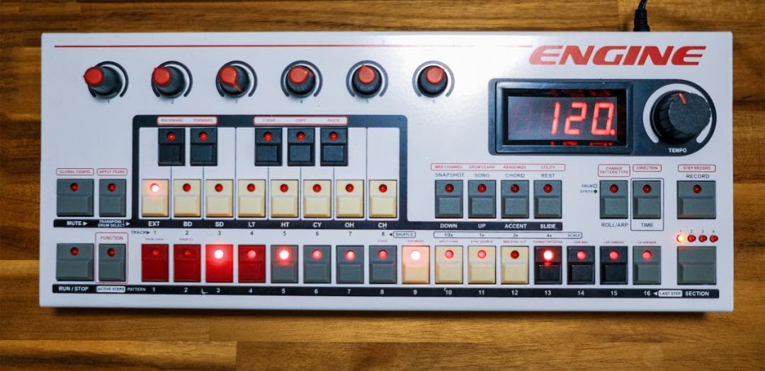 Social Entropy Engine ステップ・シーケンサー