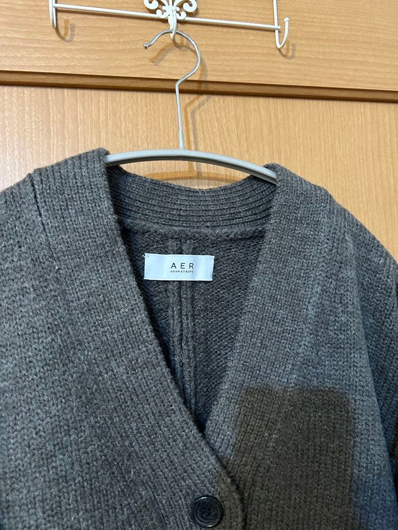 mimosa ローゲージVネックカーディガン　エアリーシアーカフスカットソ