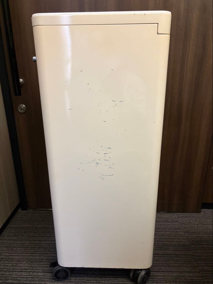 TMキューブ　EMS、ナール超音波、赤色LED タカラBEAUTY MATE