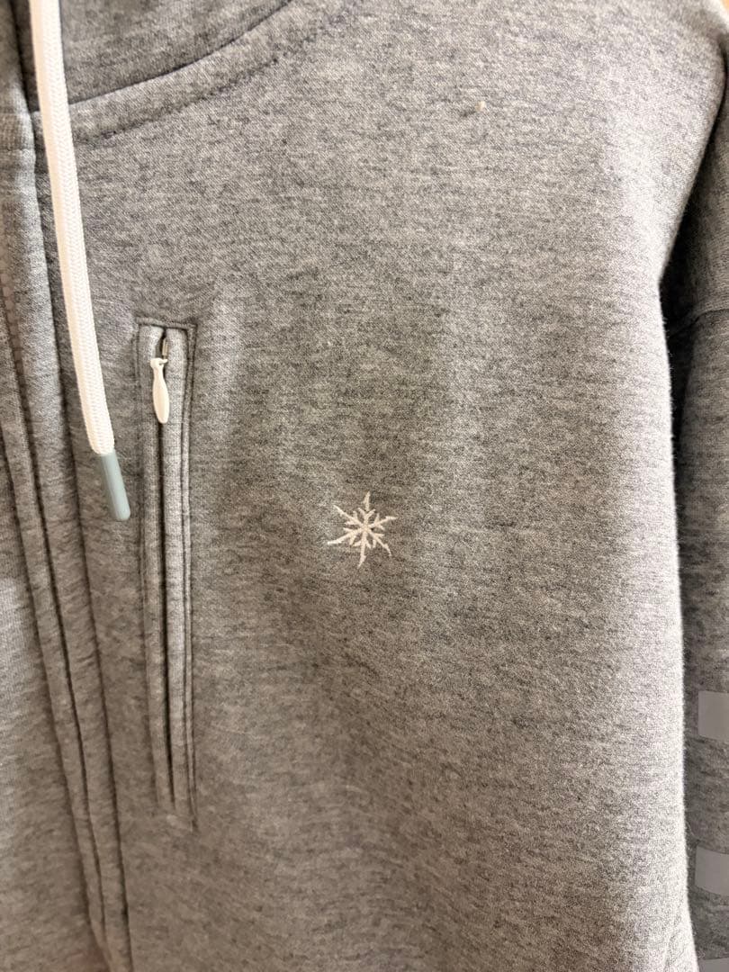 【美品】TNOC hokkaido グレージップ裏起毛パーカー Mサイズ