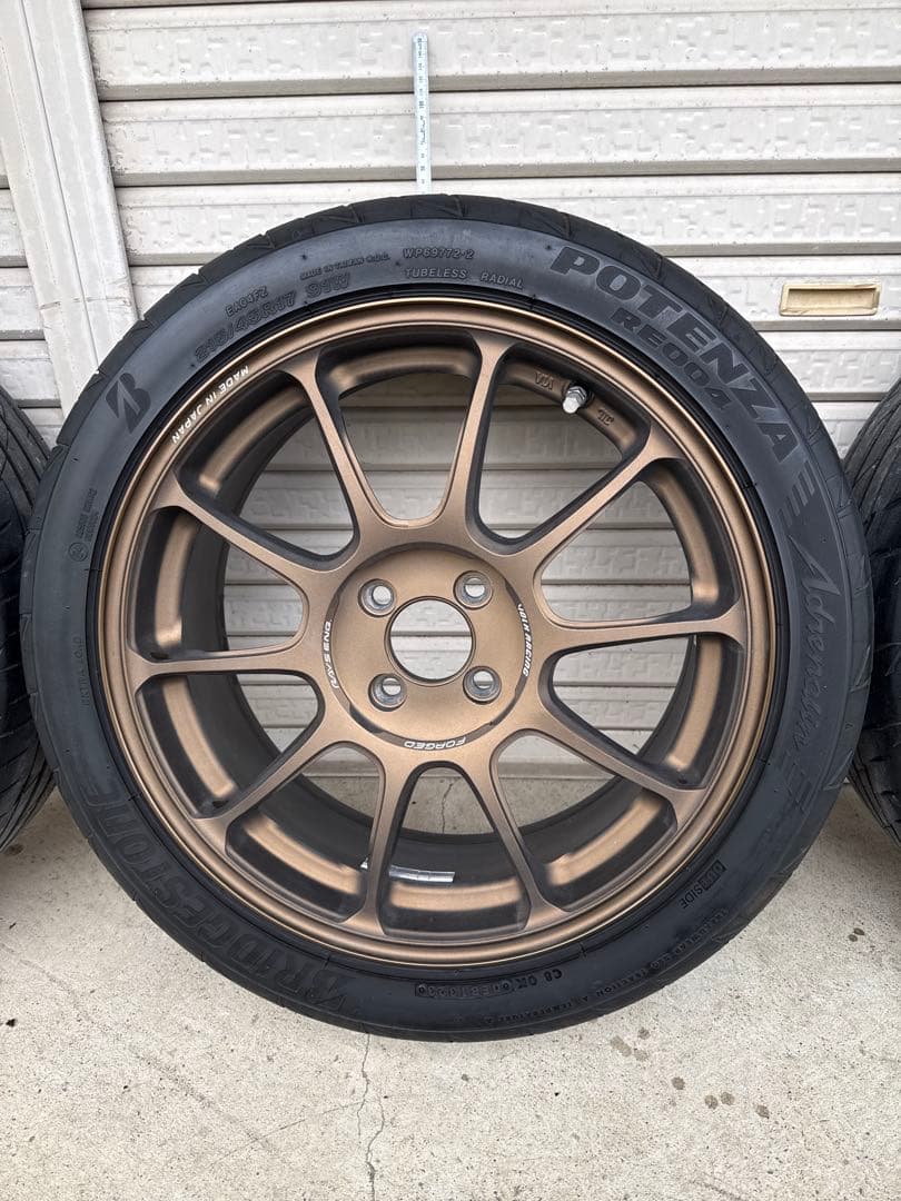 か*な様 RAYS ボルクレーシング ZE40 17インチ