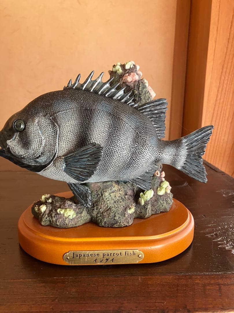 日本の石鯛置物