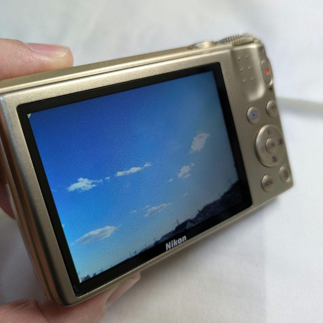 ニコン　Nikon　COOLPIX　S7000　コンパクトデジカメ　画面汚れあり