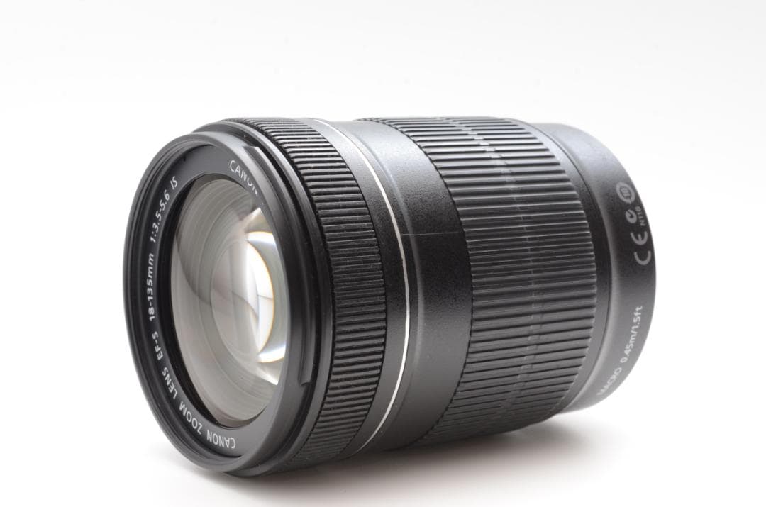 Canon EF-S 18-135mm F3.5-5.6 IS ズームレンズ