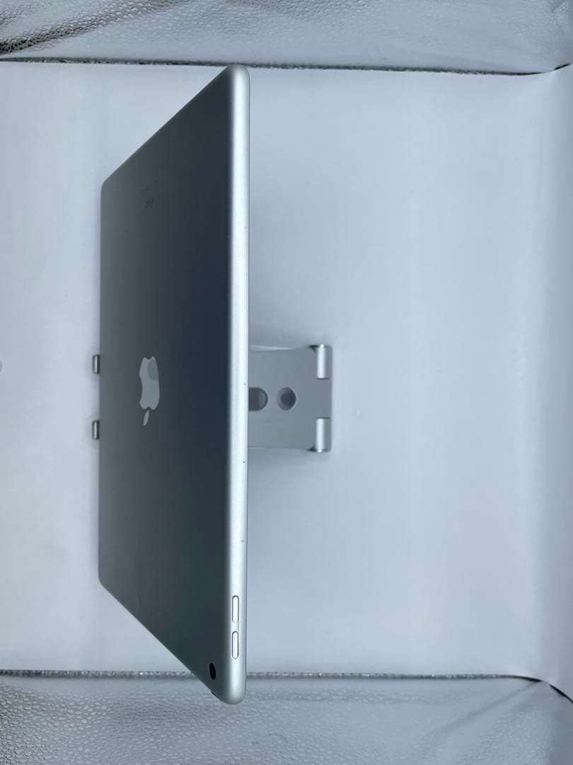 iPad 7世代 32GB バッテリー87%